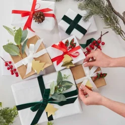 Party Delights Gift Wrapping<Christmas Wrapping Accessories Kit With Foliage, Ribbons & Tags