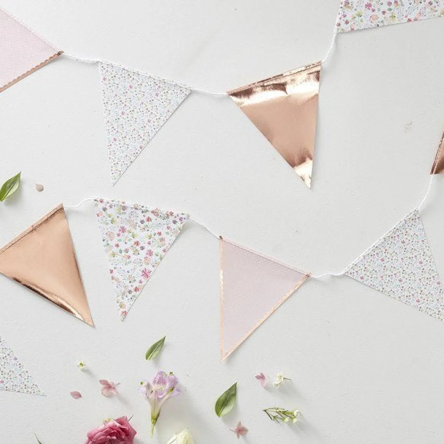Ditsy Floral Rose Gold Paper Bunting - 3.5M<Party Delights