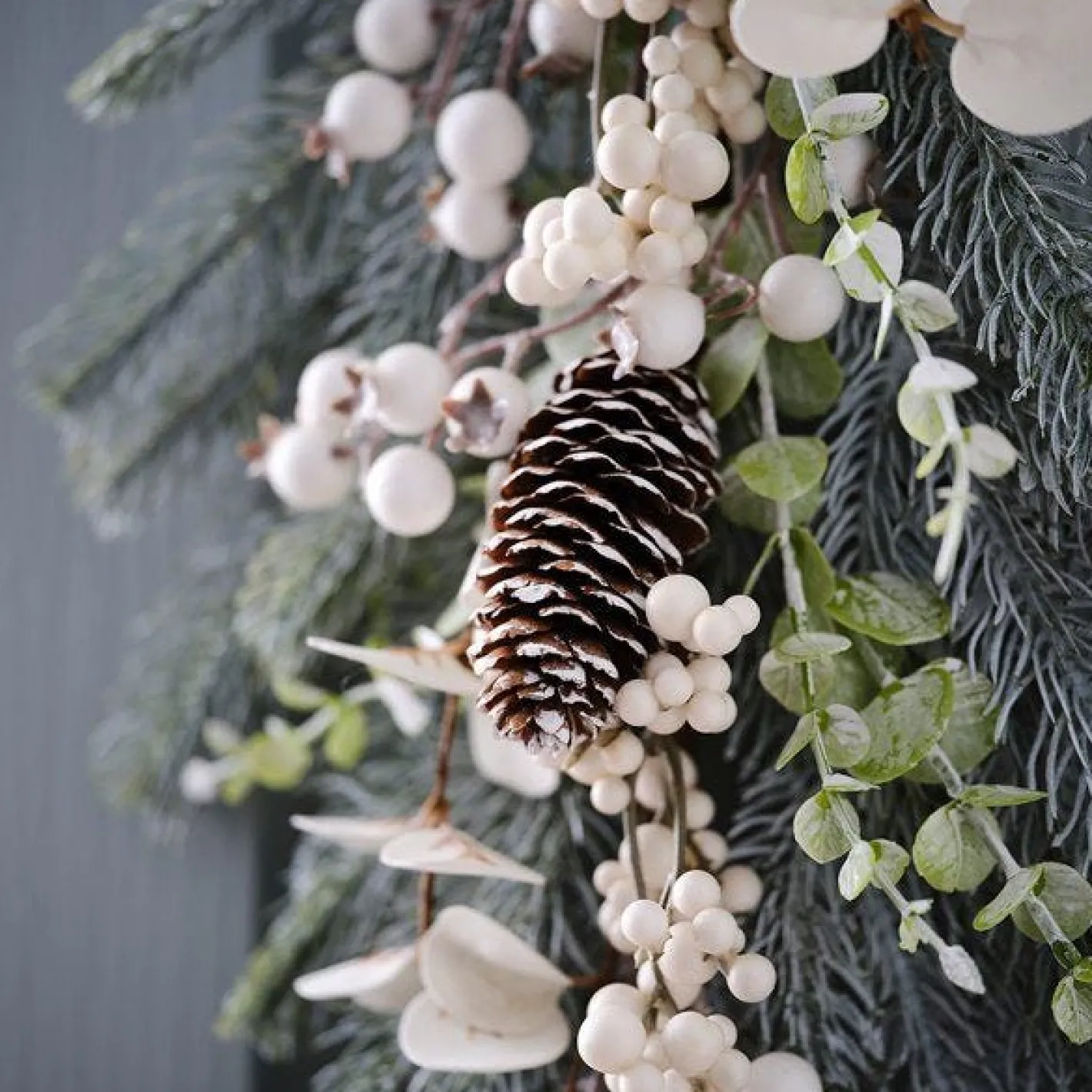 Green And White Foliage Door Swag<Party Delights Sale