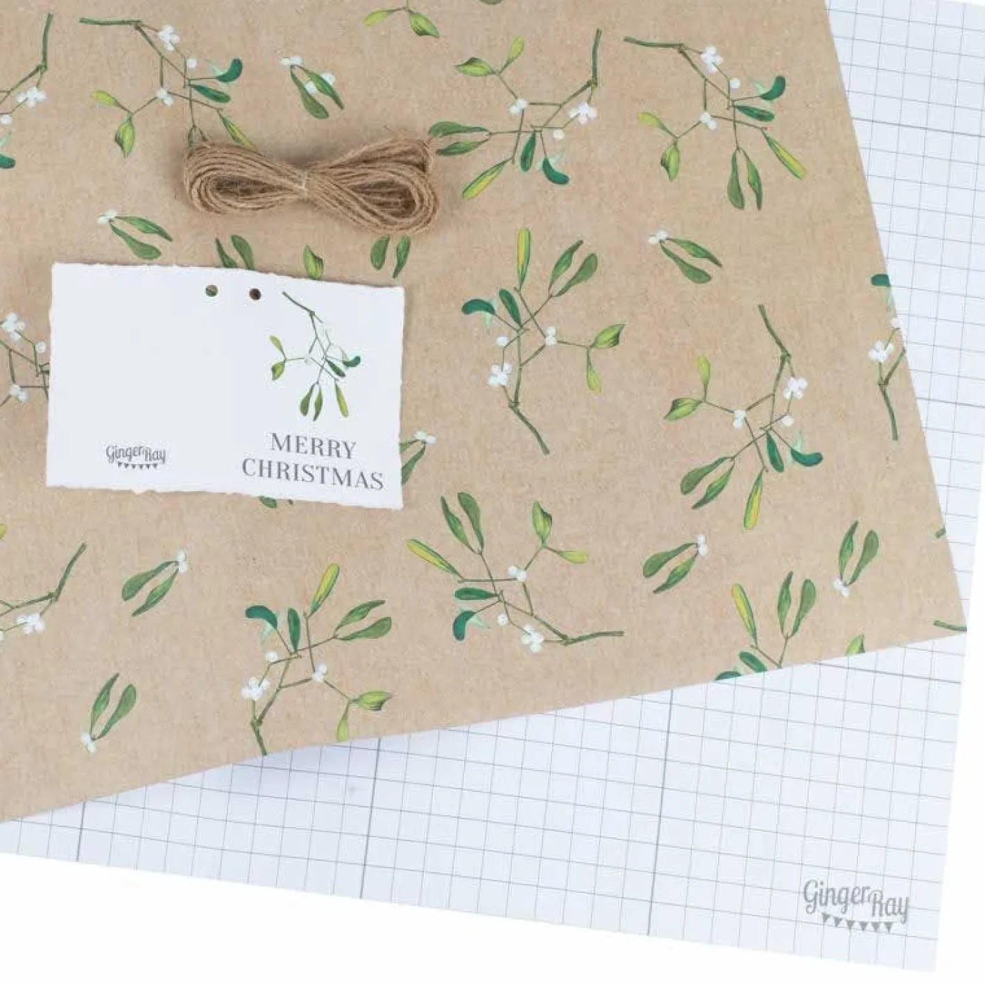 Party Delights Gift Wrapping<Mistletoe Wrapping Paper Kit With Ribbon & Tags - 2 Sheets (50Cm X 70Cm)