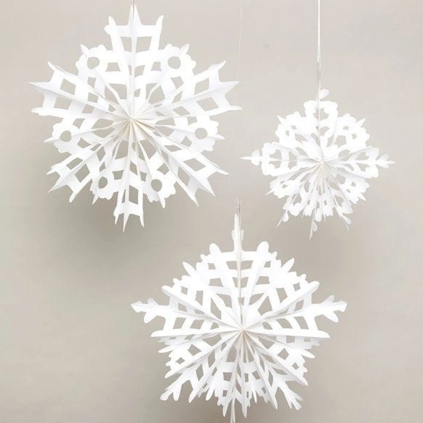 Paper Snowflake Hanging Fans - 30-40Cm (3Pk)<Party Delights Discount