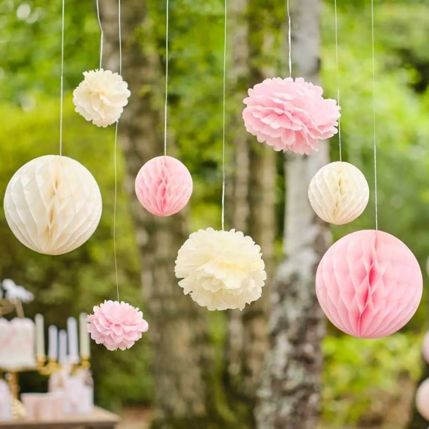 Pom Pom & Honeycomb Paper Hanging Decorations (8Pk)<Party Delights Sale