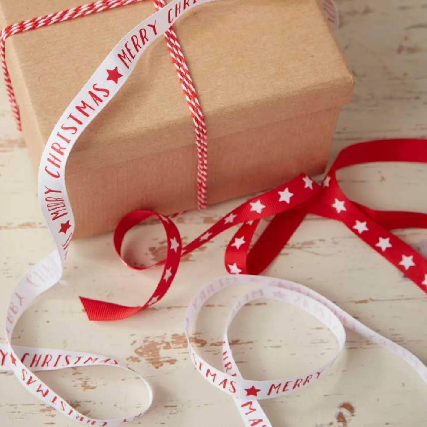 Party Delights Gift Wrapping<Red & White Merry Christmas Ribbon Kit - 10M