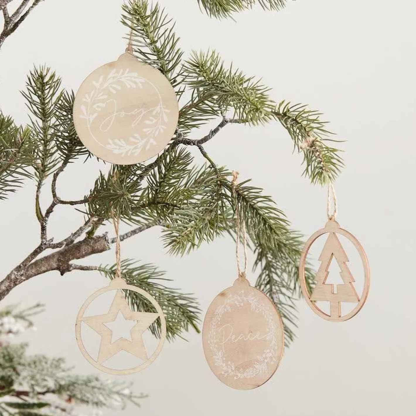 Party Delights Hanging Decorations<Wooden Tree Decorations Set - 9Cm (4Pk)